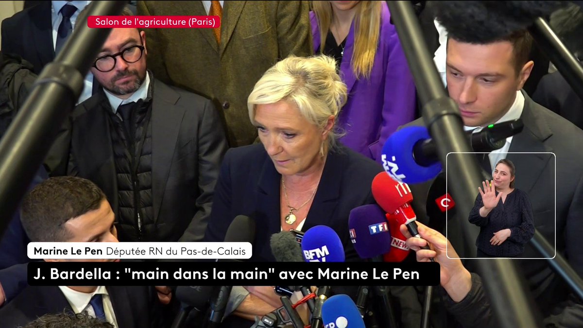 🔴🗣 "J'aimerais que la rigueur et le travail que vous faites pour laseriser matin, midi et soir les candidats du RN soit fait pour l'intégralité des gens qui s'engagent dans la vie politique", assure aux journalistes Jordan Bardella au salon de l'agriculture. #canal16