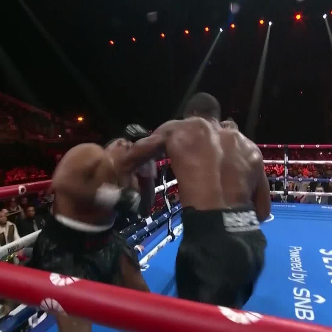 "Dubois giving Big Baby Miller a Brooklyn beat down against the ropes" ๐ฅถ ๐๏ธ Buy WARDLEY vs DUBOIS HERE --> #WardleyDubois | May 9 | Live Exclusively on DAZN โช๏ธ