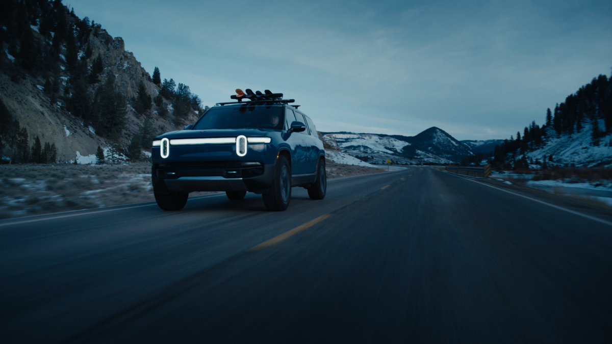 Family car rides, world-class skiing, and mountain hospitality. As the official vehicle partner of Big Sky Resort, we’ll be set up throughout the season near The Mountain Village with our warming hut, The Rivian Compass Club. Come say hi and sign up for a special Snow Mode drive!