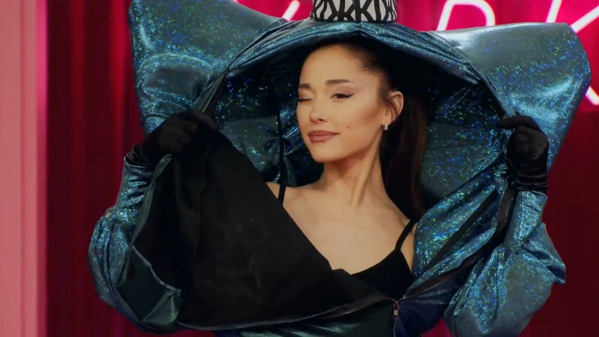 the way season 15 was destined to be a hit like we literally got an ariana grande entrance episode 1😭😭