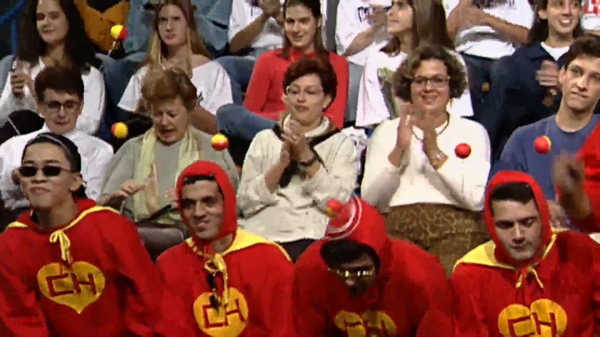 Eles marcaram uma geração, e agora a gente vai se emocionar mais uma vez com eles: Mamonas Assassinas! Segunda, dia 02, após o 'BBB 26', tem o documentário 'Mamonas, Eu Te Ai Lóve Iú'! Vamos assistir juntos? ❤️ #CineBBB #TelaQuente #MamonasAssassinas