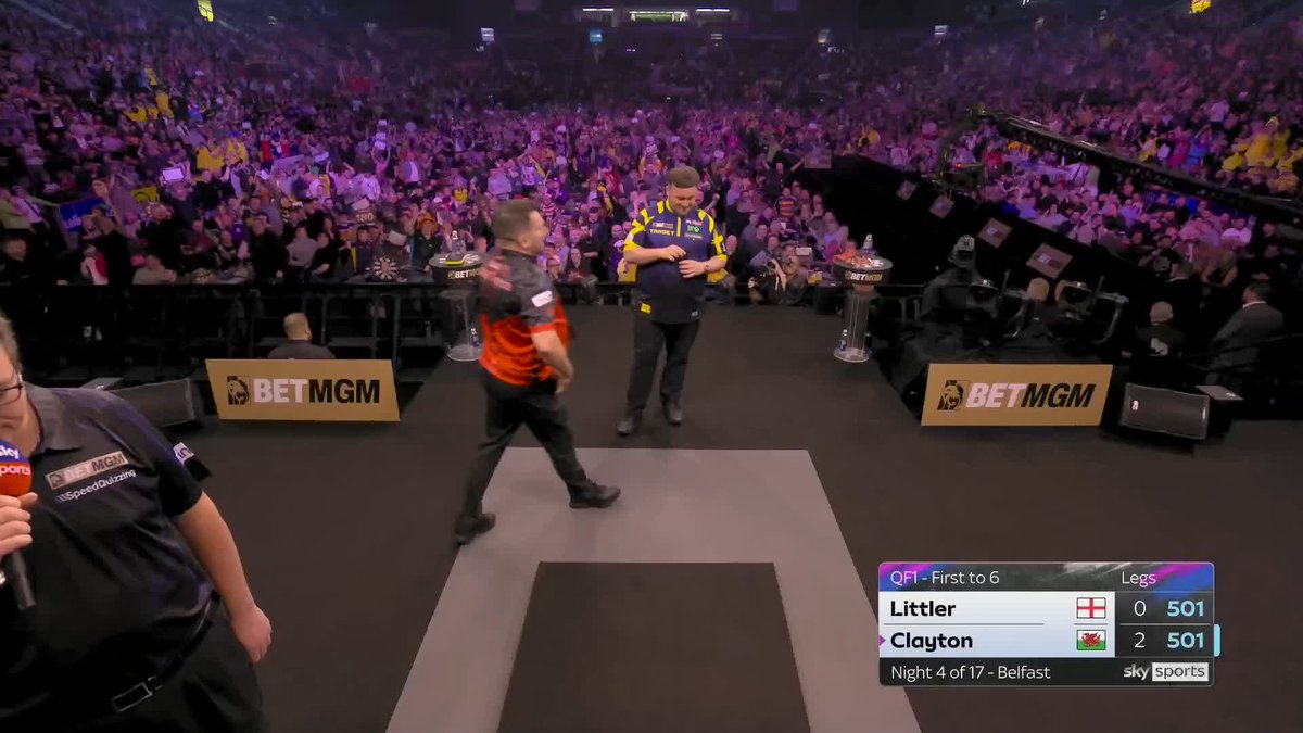 156 AGAIN FROM CLAYTON! Jonny Clayton races into a two-leg lead over the world number one, as The Ferret pins the 156 checkout to break the Littler throw! 📺 #PLDarts | QF1
