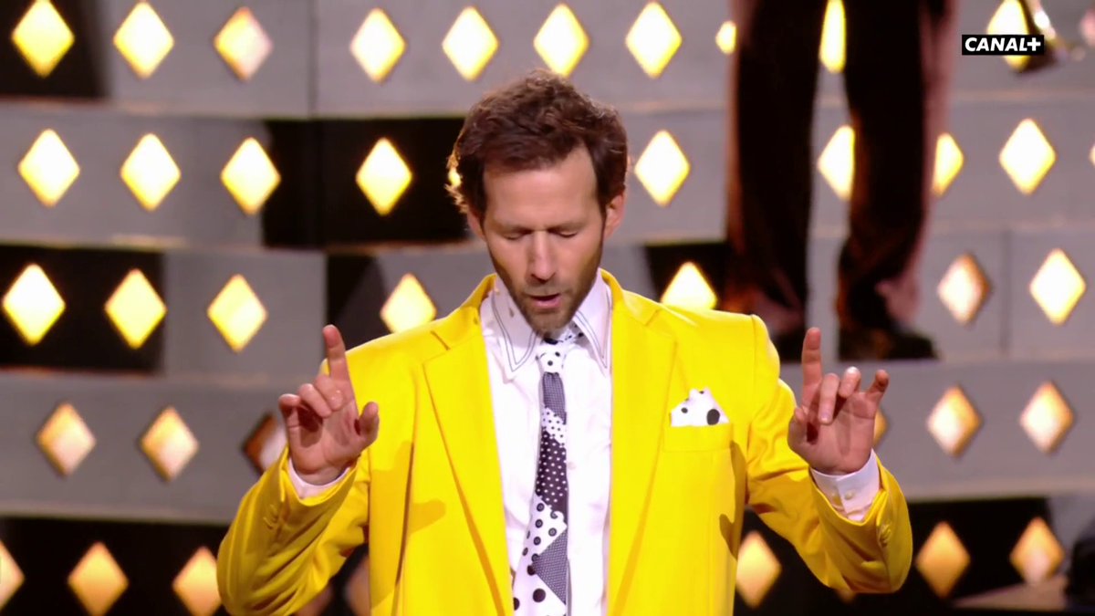 Magistral. Et le César de la meilleure ouverture de cérémonie est attribué à Benjamin Lavernhe 👑