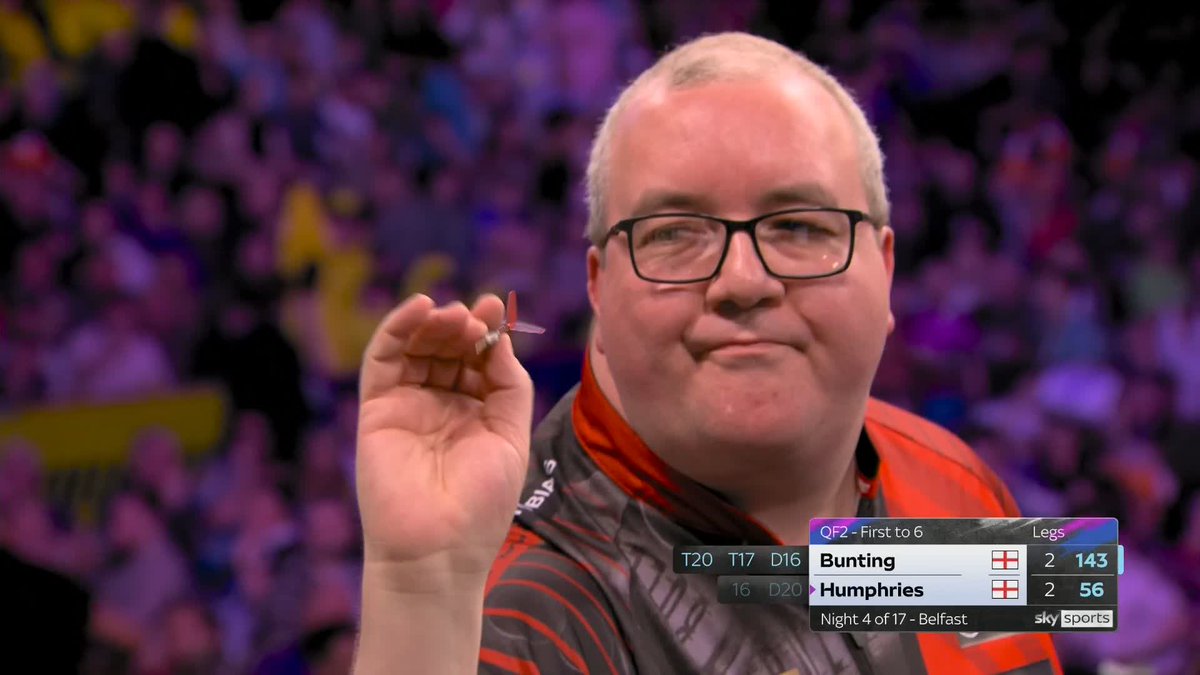 BUNTING WITH THE 143! 💥 What a checkout from The Bullet! Stephen Bunting takes out 305 in six darts, capping it off with a fabulous 143 checkout to break the throw and lead this contest 3-2! 📺 #PLDarts | QF2