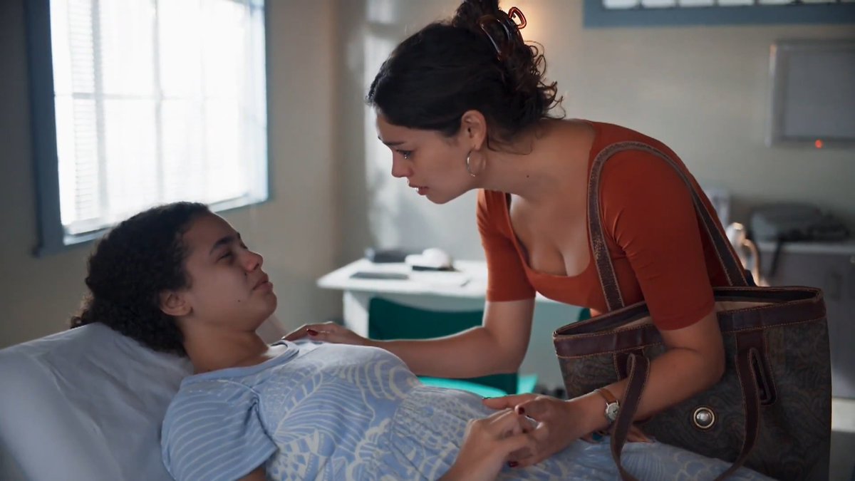 “cadê sua filha?” 😨 preparem a pipoca, porque hoje o nosso novelão vai pegar FOGOOO 🍿🔥 quero todo mundo ligadinho comigo em #TrêsGraças 😘