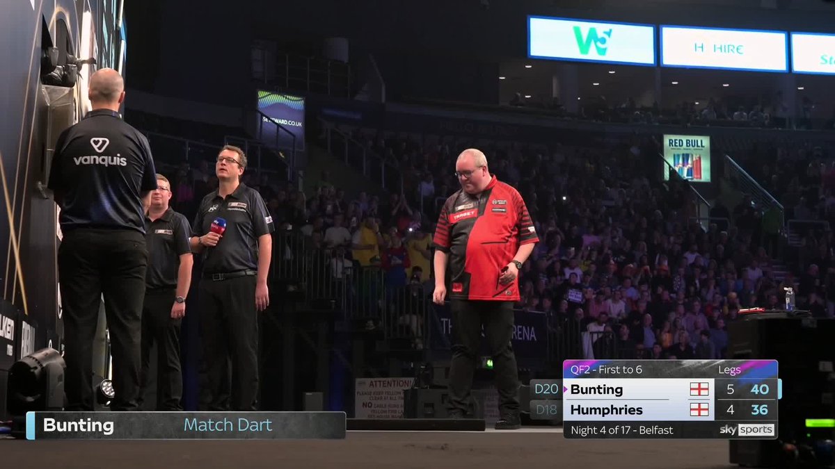 Stephen Bunting gets his first win in this year's Premier League Darts following an impressive display against Luke Humphries ✅