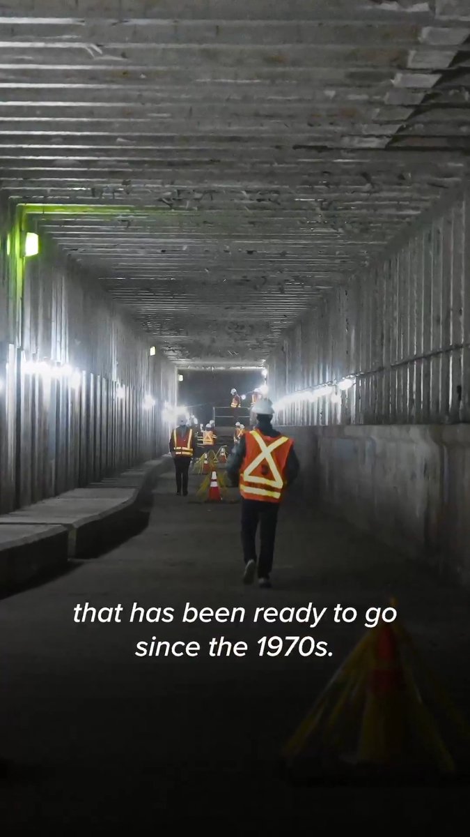 For years I fought with Adriano Espaillat to finally build the Second Avenue Subway. Now, with work underway, Donald Trump froze funding just to punish New Yorkers. We’re sending a message to the Trump Administration: Restore the funding now. If you don't, we'll see you in court.