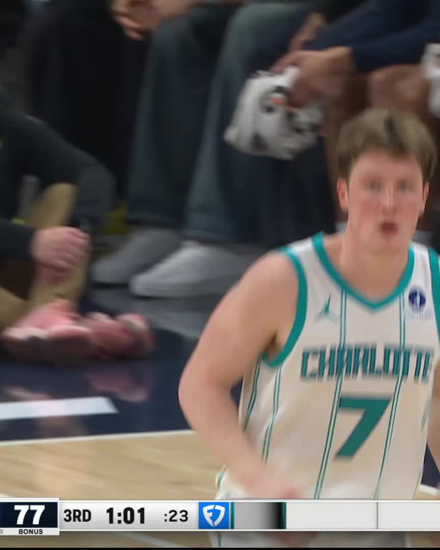 The moment Kon Knueppel broke the rookie 3PT record ๐ฏ๐