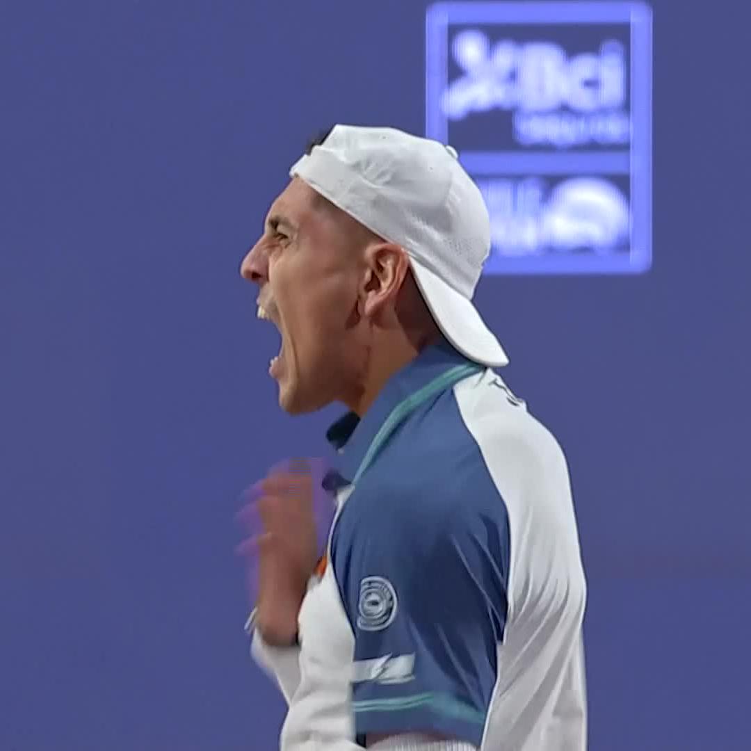 The Tabilo Turnaround 🔄 The home hope completes the comeback 4-6 6-3 6-3 to defeat Tirante. #ChileOpen