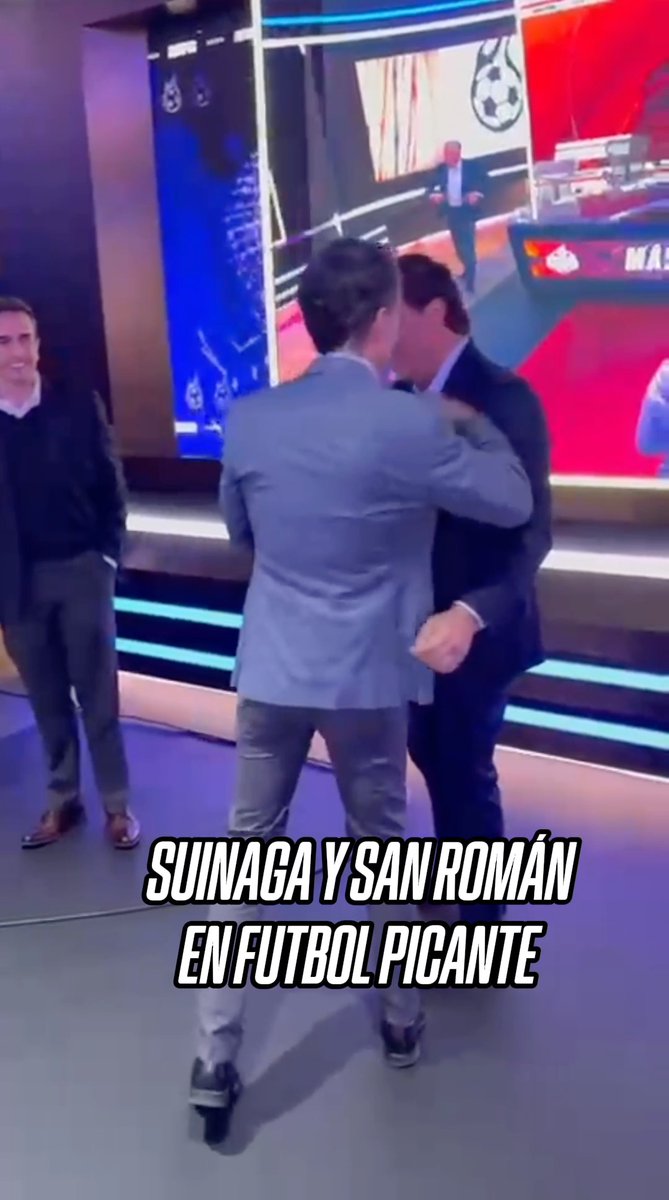 ¡LLEGARON NUESTROS INVITADOS! Suinaga y San Román están en el estudio...🔥⚽ ¡Y Ricardo Peláez les deseó un tricampeonato! 😱