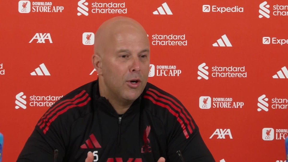 "He's set his own standards, and those are so, so, so high" Arne Slot dismisses no goal in nine PL games stat for Mohamed Salah ⚽️