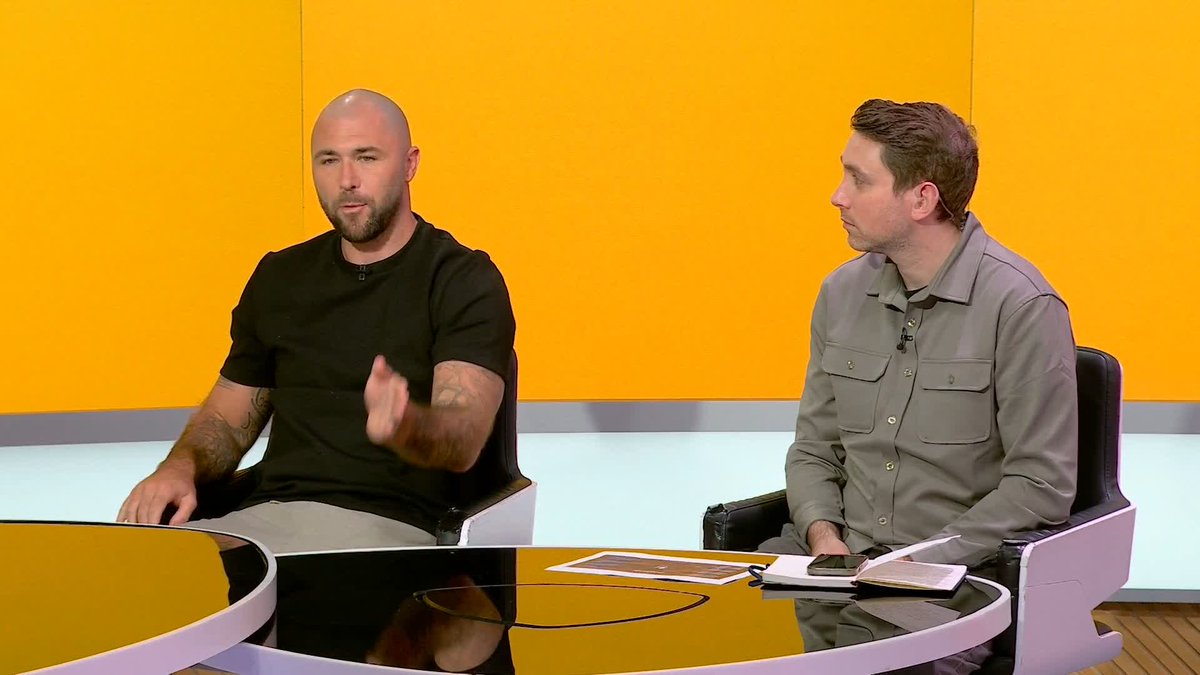 "That's the standout route - Arsenal are the winners of that draw" Charlie Austin reacts to the Champions League round of 16 draw