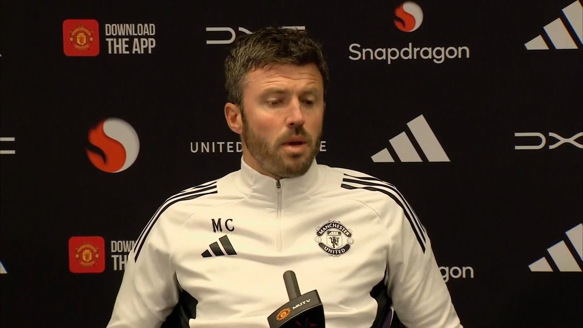"Mason's getting closer, he's on the grass" Michael Carrick confirms Manchester United's injured duo Mason Mount and Matthijs De Ligt remain unavailable for selection against Crystal Palace 💬