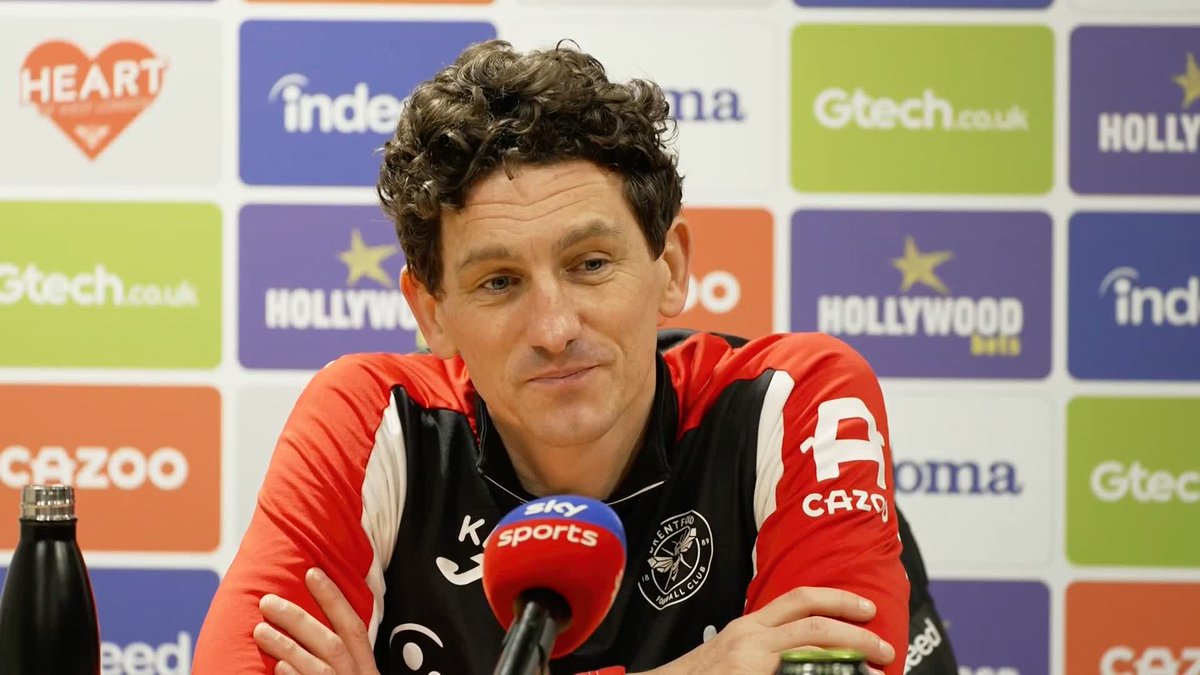 "It's a lovely feeling, I love being at this club" Keith Andrews reacts to signing a contract extension at Brentford until 2032 🐝