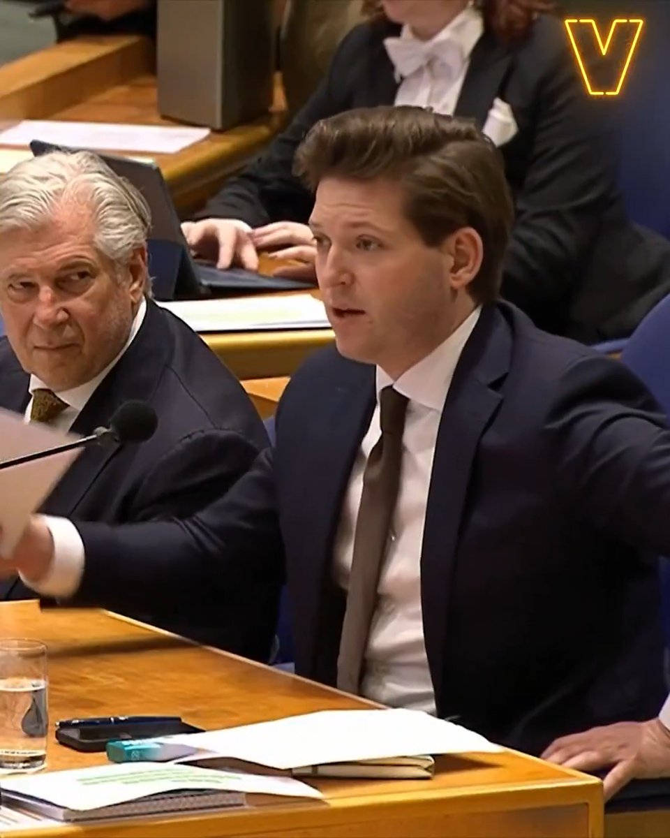LuckyTV: Kamervoorzitter Thom van Campen heeft de Tweede Kamer niet helemaal onder controle! 😅😅 #vandaaginside