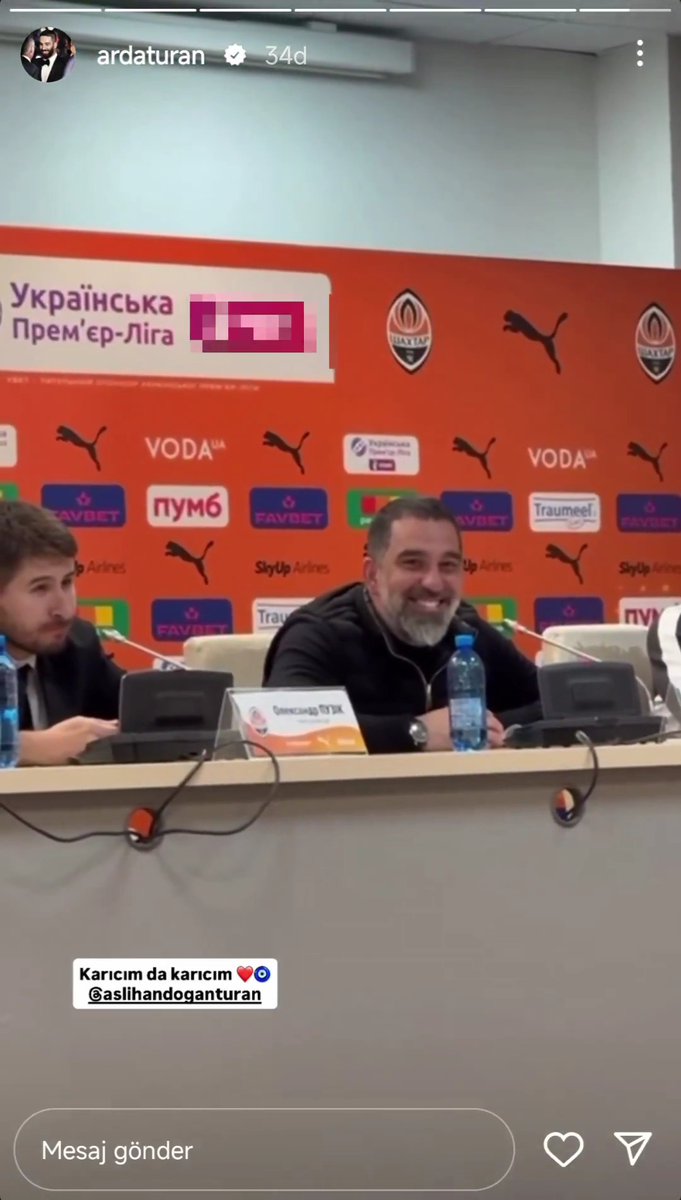 😅 Arda Turan, basın toplantısında eşinin doğum gününü kutladı. "Karıcığım da karıcığım ❤️🧿"