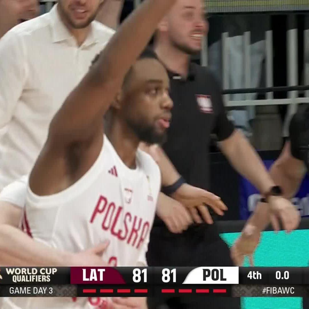 This is why we love basketball. What a FINISH. 🤯 #FIBAWC | #StepItUp