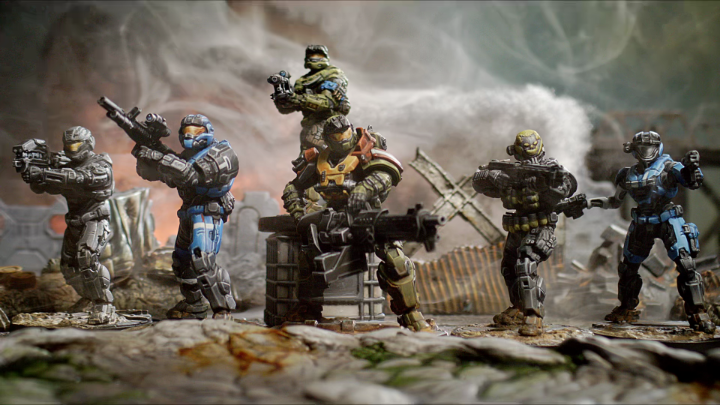 Winter Contingency has been declared! ❄️ Take command of Noble Team, the heroes of Reach, in the latest Halo: Flashpoint expansion. Now available for pre-order! 💥