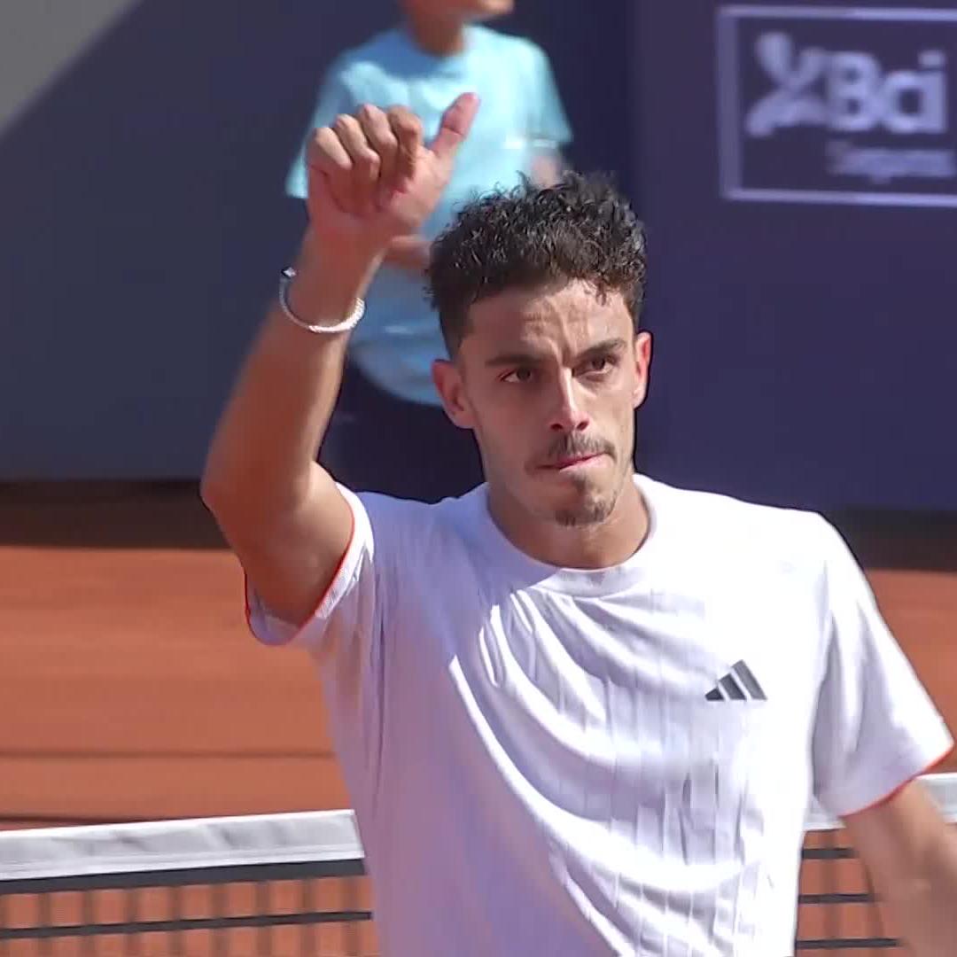 Win No. 150 in the books 📚 Francisco Cerúndolo storms past Nava 6-1 6-1 for a spot in the semis! #ChileOpen