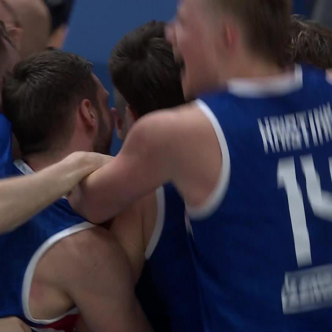 From -21 in the fourth. ICELAND HAVE DONE THE IMPOSSIBLE TO DEFEAT LITHUANIA! #FIBAWC | #StepItUp