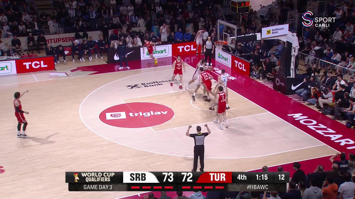 Pası atan 6 yaşında Fenerbahçe kapısından içeri girip altyapıdan A takıma yükselen ve 2017 EuroLeague şampiyonluğu kadrosunda yer alan Berk. Basketi atan 16 yaşında ülkeye getirilip, Berk gibi aynı yollardan geçen Tarık. Türk basketbolunun lokomotifi.