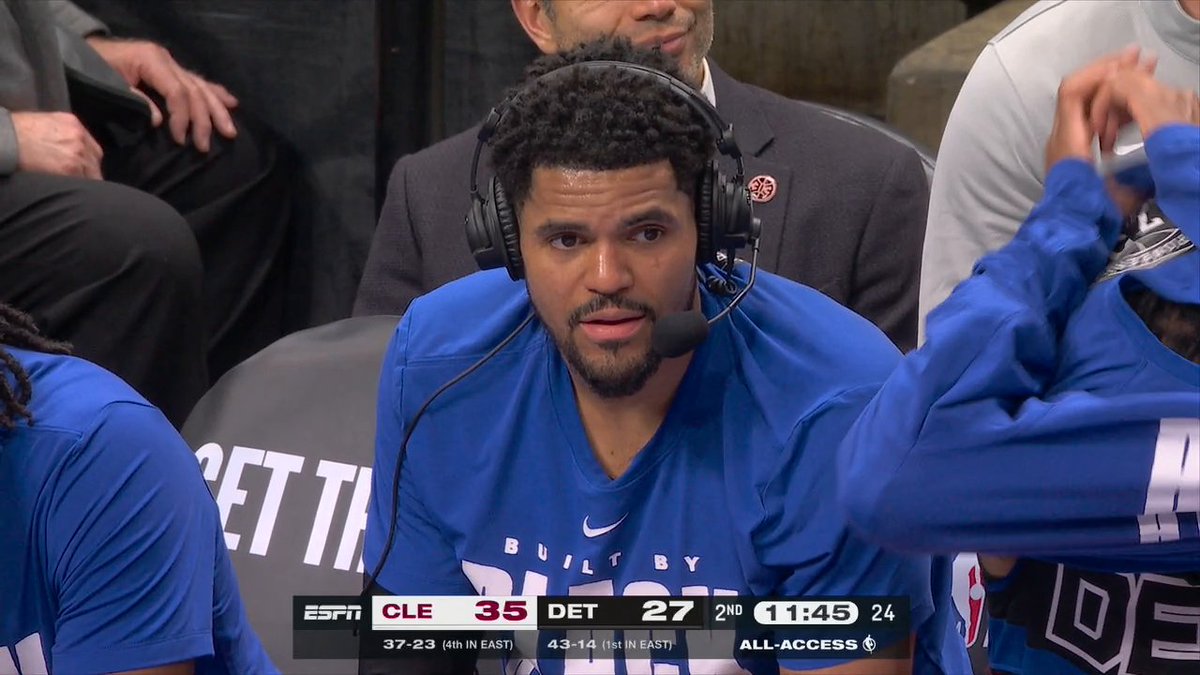 Detroit's vet Tobias Harris puts on the headset live during the second quarter of Cavs-Pistons 🎙️