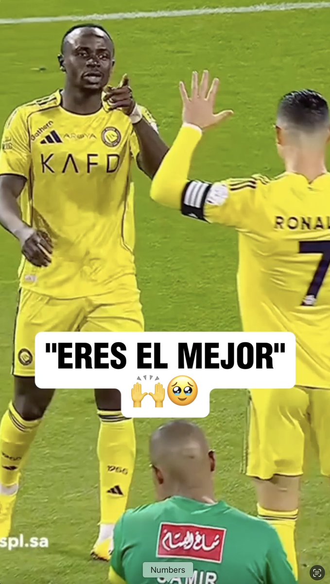 ¡QUÉ MOMENTO! 🥹👏 🤩 Así fue el gran gesto de Cristiano Ronaldo con Sadio Mané, quien no estaba teniendo un gran partido. CR7 tuvo la oportunidad para anotar, pero prefirió asistirle a su compañero. 🙌 📹 Saudi Pro League