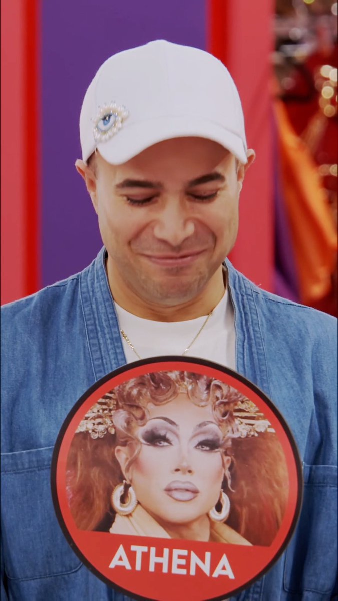 🍆🍑 Grindr? I hardly know her! 😂 ⬇️ WHERE TO WATCH RuPaul's Drag Race + Untucked: 🌍 WOW Presents Plus worldwide ex. USA, Canada, Australia 🇺🇸 MTV #DragRace Grindr Athena Dion