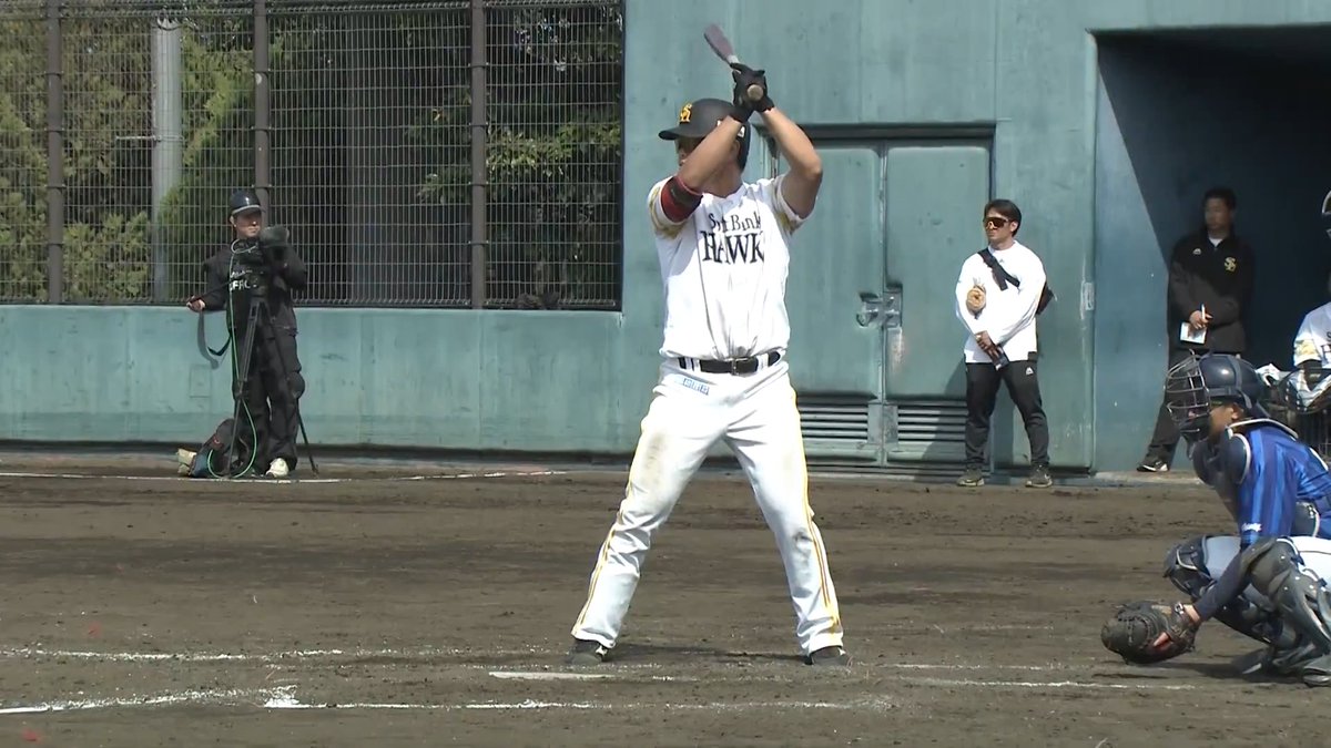 福岡ソフトバンク #佐倉俠史朗 選手が練習試合でホームランを放つ！🔥🔥 #sbhawks 👇ライブ配信はこちら
