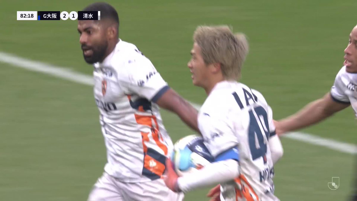 カピシャーバのシュートを北川航也がコースを変えてゴール！ 1点を取り返す💪 🎦 ゴール動画 🏆 明治安田Ｊ１百年構想リーグ 地域リーグラウンド 第4節 🆚 Ｇ大阪vs清水 🔢 2-1 ⌚️ 83分 ⚽️ 北川 航也（清水） #Ｊリーグ