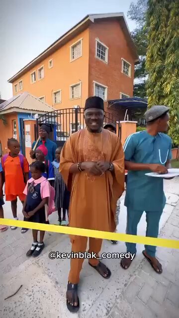 Governor Amuneke recreates his school renovation amid the King Mitchy and VeryDarkMan saga 😂