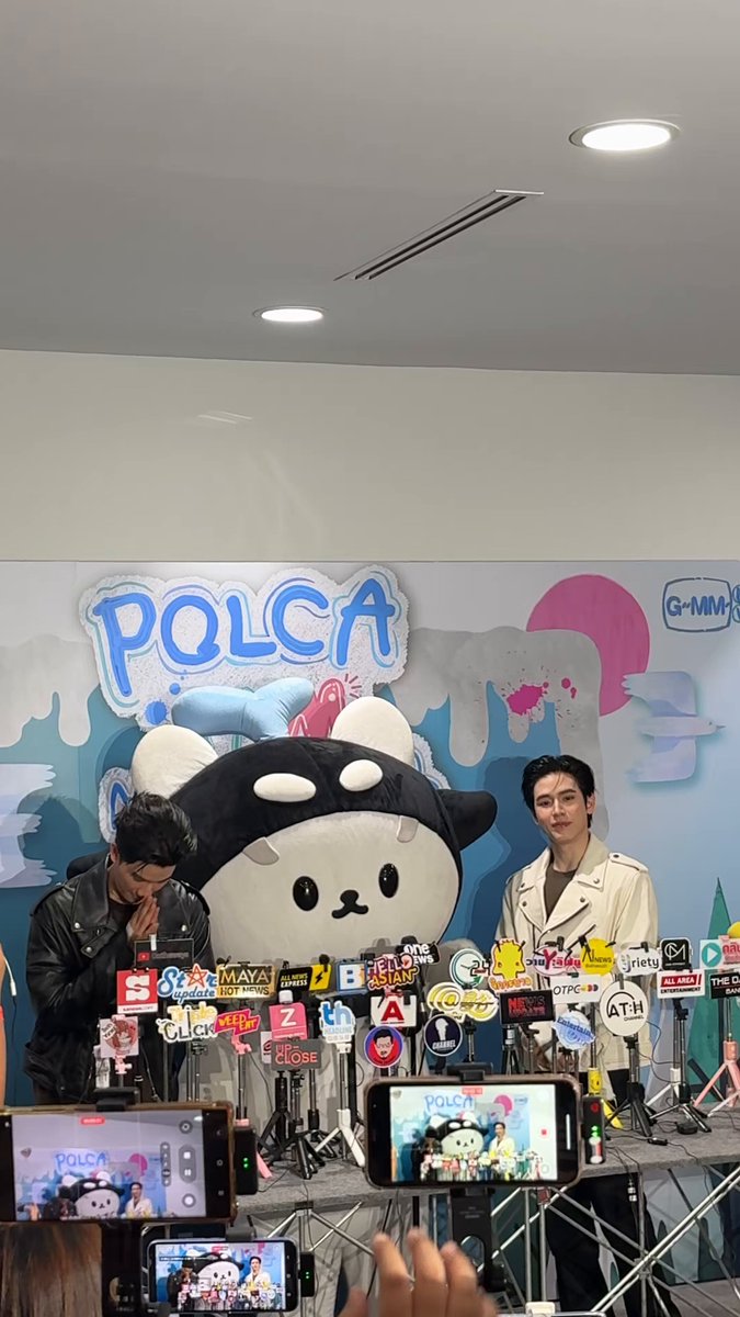 ซังๆ กับพ่อๆ กับปะป๊า ตื่นเต้นมาก พร้อมเจอกับทุกคนแล้วใน #PolcaFamMeetingD1 แล้วมาเจอกันเยอะๆ เลยน้าฮับ 💖 Buy Tickets 👉🏻 เทย์ทาวาฬ Newwiee Polcasan