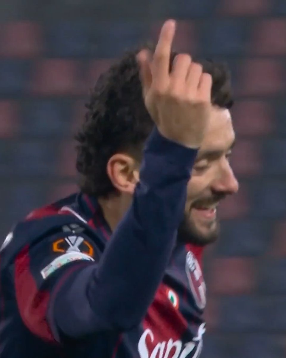 João Mário's first goal for Bologna ❤️💙 #UEL | Bologna FC 1909