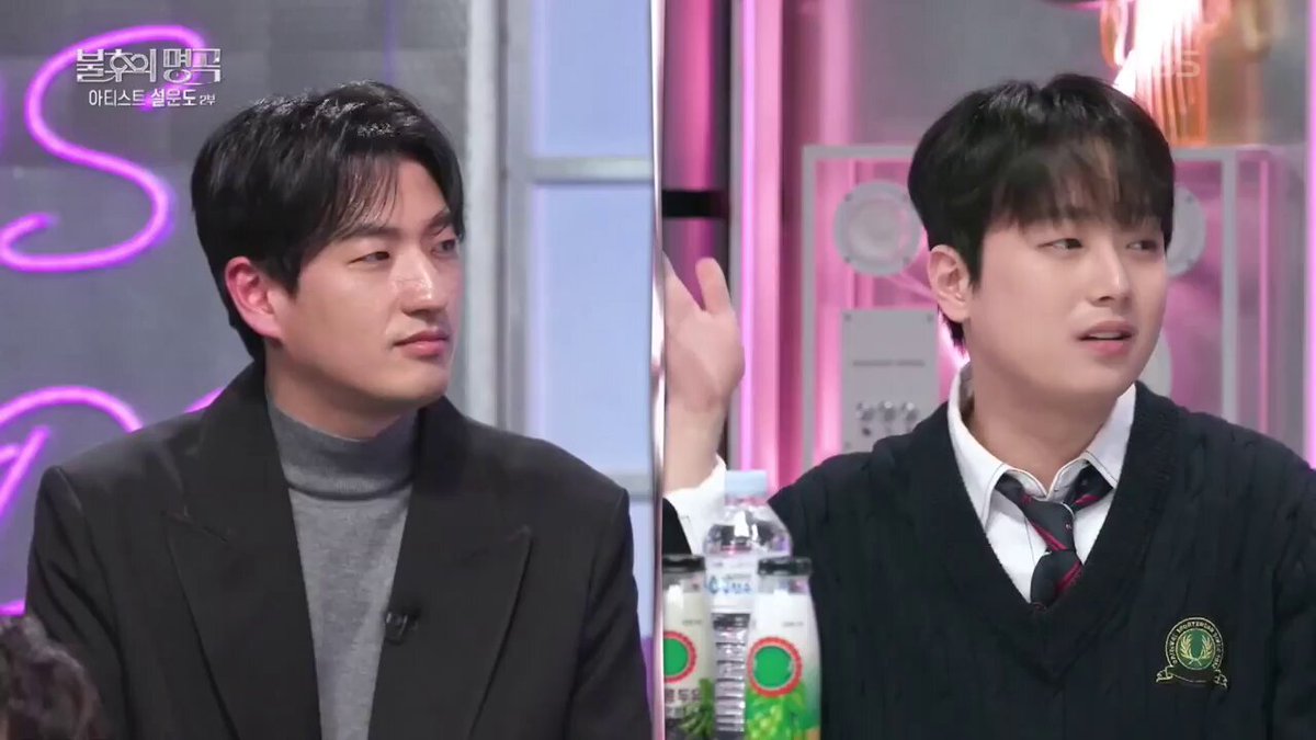 #슈가소식 KBS2 프로그램 '불후의 명곡'에 키보디스트 김창현님이 출연하여 슈가를 언급하였습니다. D-DAY 투어 때의 자료사진이 함께 송출되었습니다🎹💃. #슈가 #SUGA #BTSSUGA #불후의명곡 #김창현 #키보디스트김창현