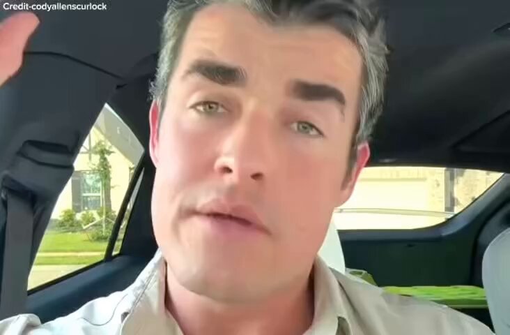 He literally tells a decade of therapy in just one minute.
