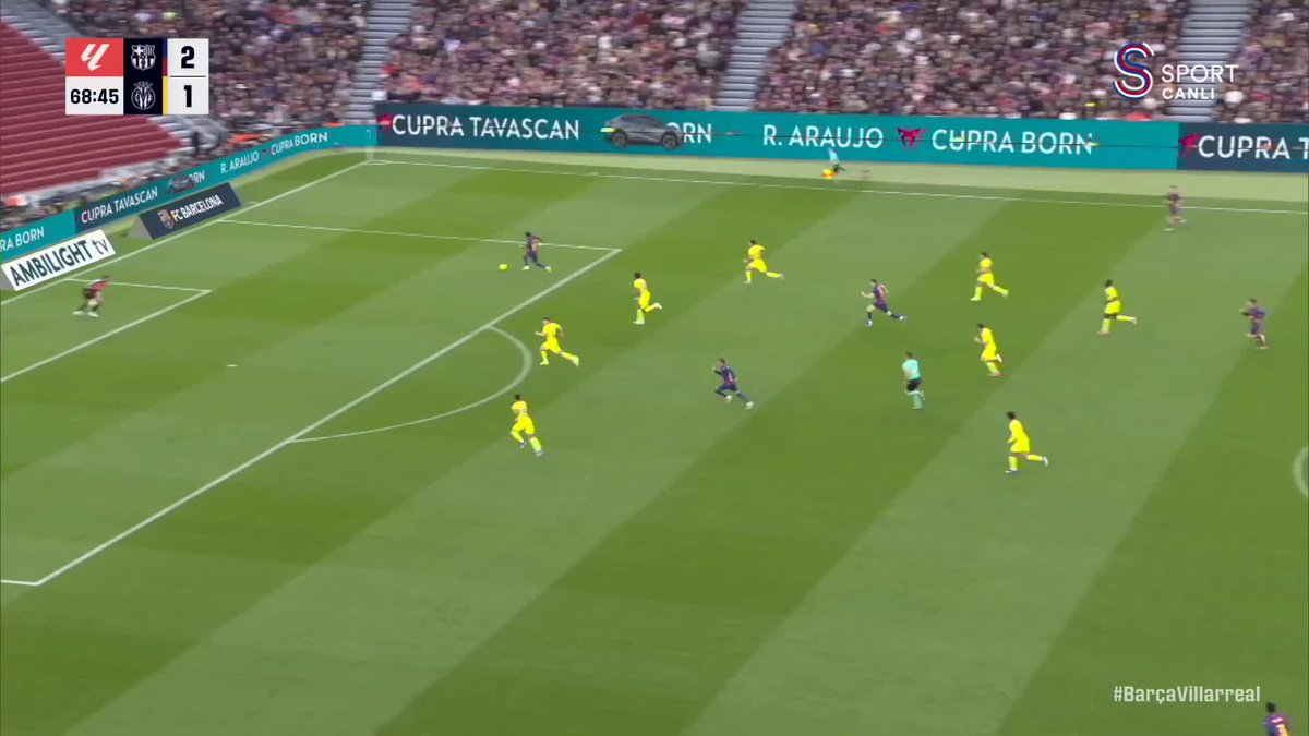 Lamine Yamal, kariyerinin ilk hat-trick'ini Villarreal'e karşı yaptı.
