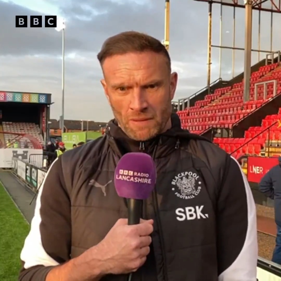 🟠 "[The players] have to learn quickly; we're now in a dogfight. We've got games coming up against all of the teams around us. For 70 minutes we were in the game... and then to capitulate like that just isn't acceptable." #Blackpool head coach Ian Evatt #utmp | #bbcfootball