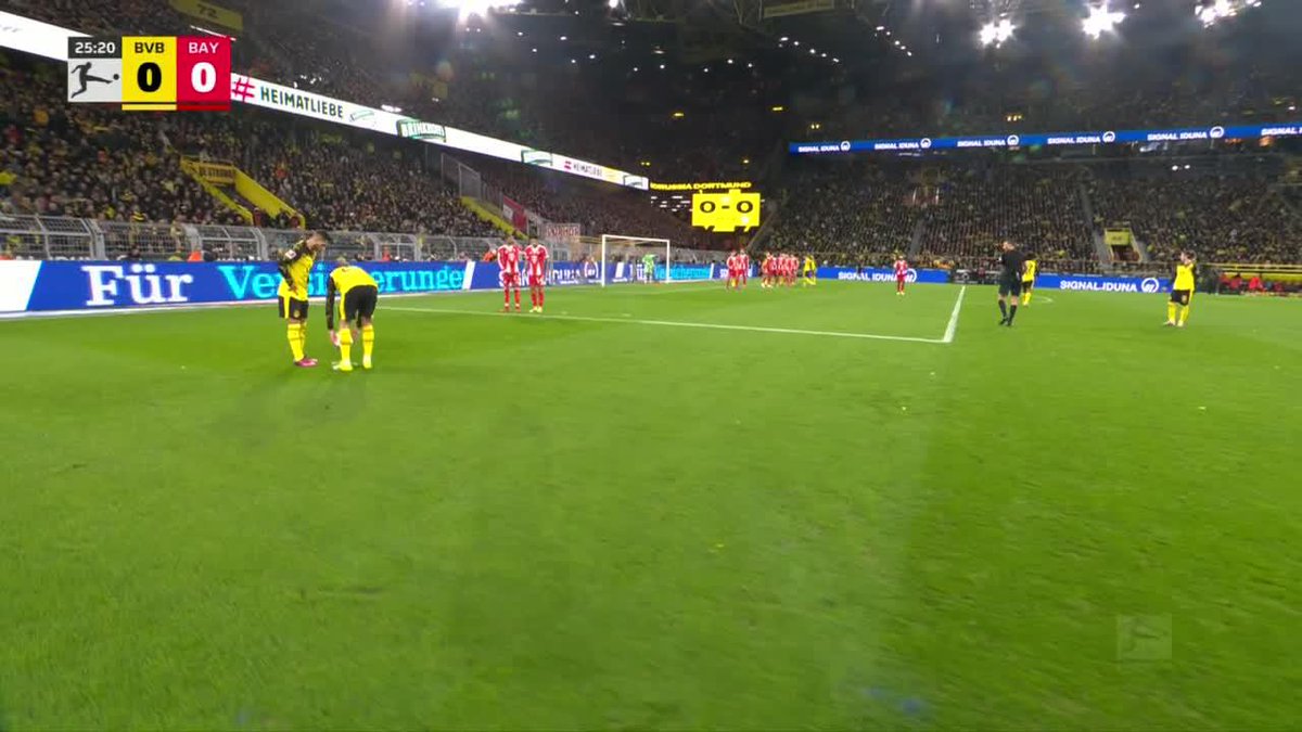 Nico Schlotterbeck gives Dortmund the lead vs. Bayern in Der Klassiker 🔥