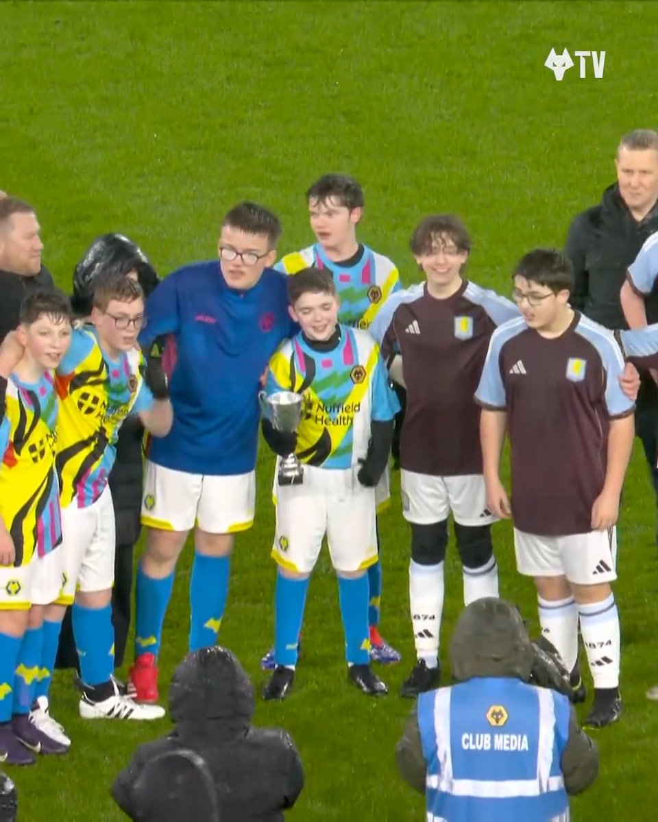 Inspiring the first team to victory? 🤩 Hugh from Wolves Foundation Disability FC scores in the final moments of their half time clash with Aston Villa Foundation to secure a 1-0 win in front of a superb Molineux crowd 💛