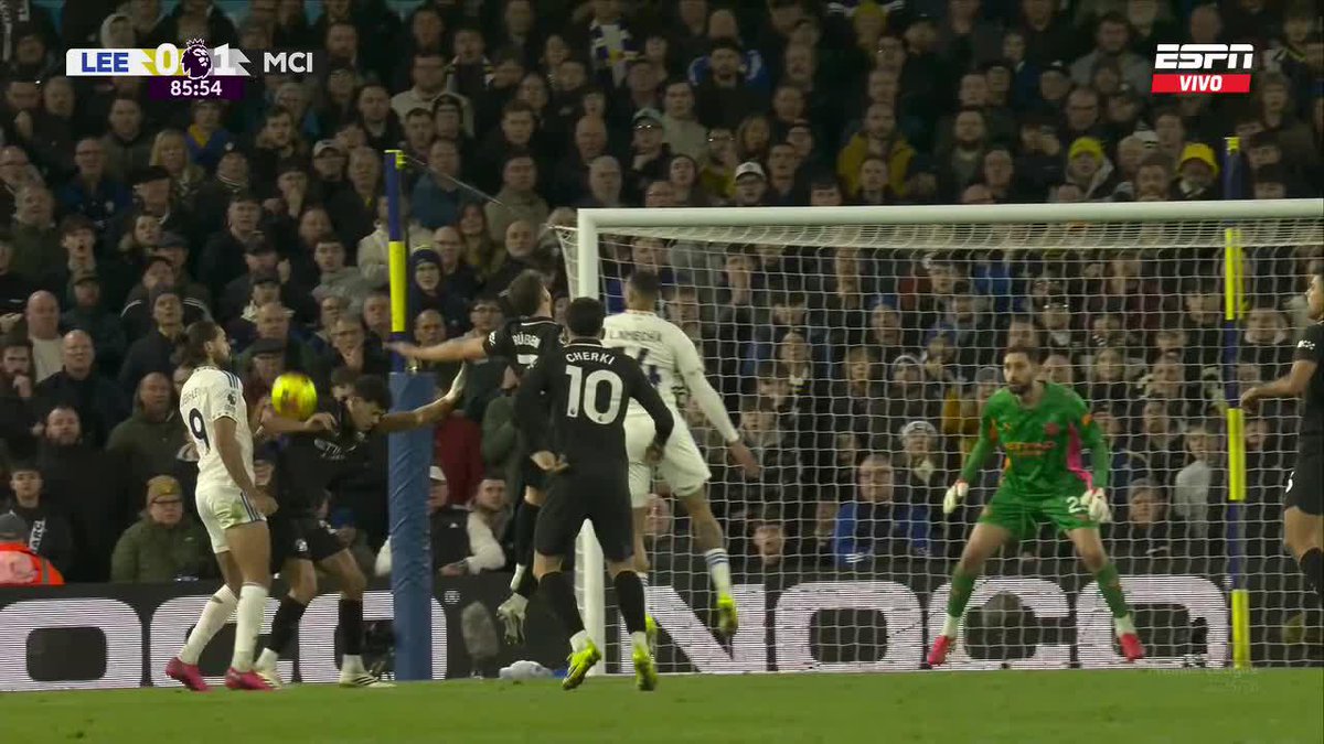 POLÉMICA SOBRE EL FINAL: ¿era penal para Leeds ante el City por mano? 📺 Mirá la #PremierLeague por #DIsneyPlus Plan Premium