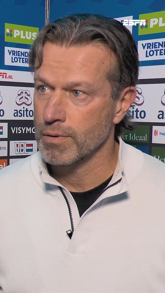 Ernest Faber en Heracles willen Vincent Heilmann halen, maar de PSV-jeugdtrainer heeft nog geen diploma. "Dat weet ik niet, jongen. Het is dat jij het zegt"
