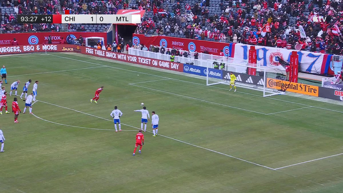 Hugo Cuypers doubles the Chicago Fire FC lead from the spot!