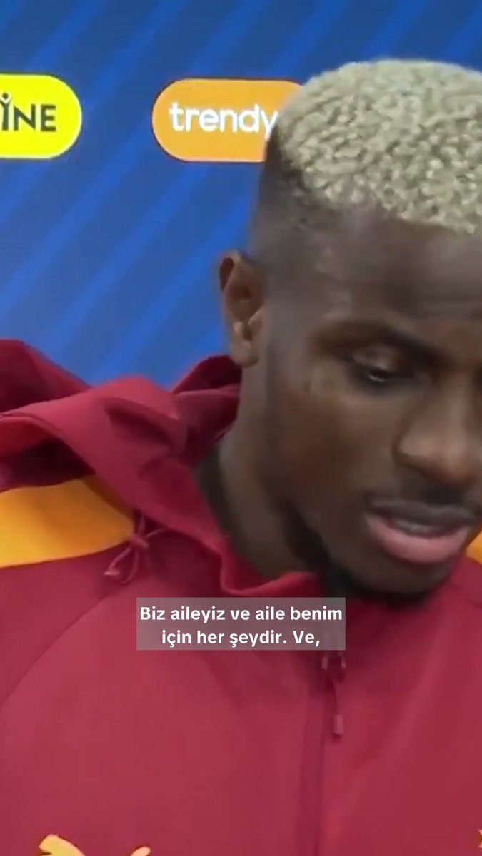 Victor Osimhen'in açıklamalarının tamamı. (Altyazılı) 🎙️ "Galatasaray'a olan hislerimi tarif edecek kelime bulamıyorum..."