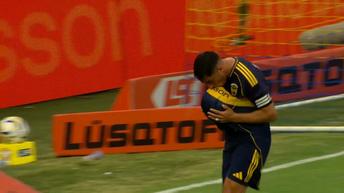 🫃El festejo especial de MIGUEL MERENTIEL tras el empate de #Boca.
