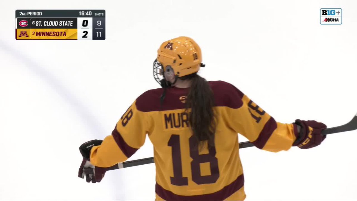 Abbey Murphy keeps rewriting the history books 📚 Goal No. 140 makes her the Gophers women’s hockey all-time leading scorer 👏