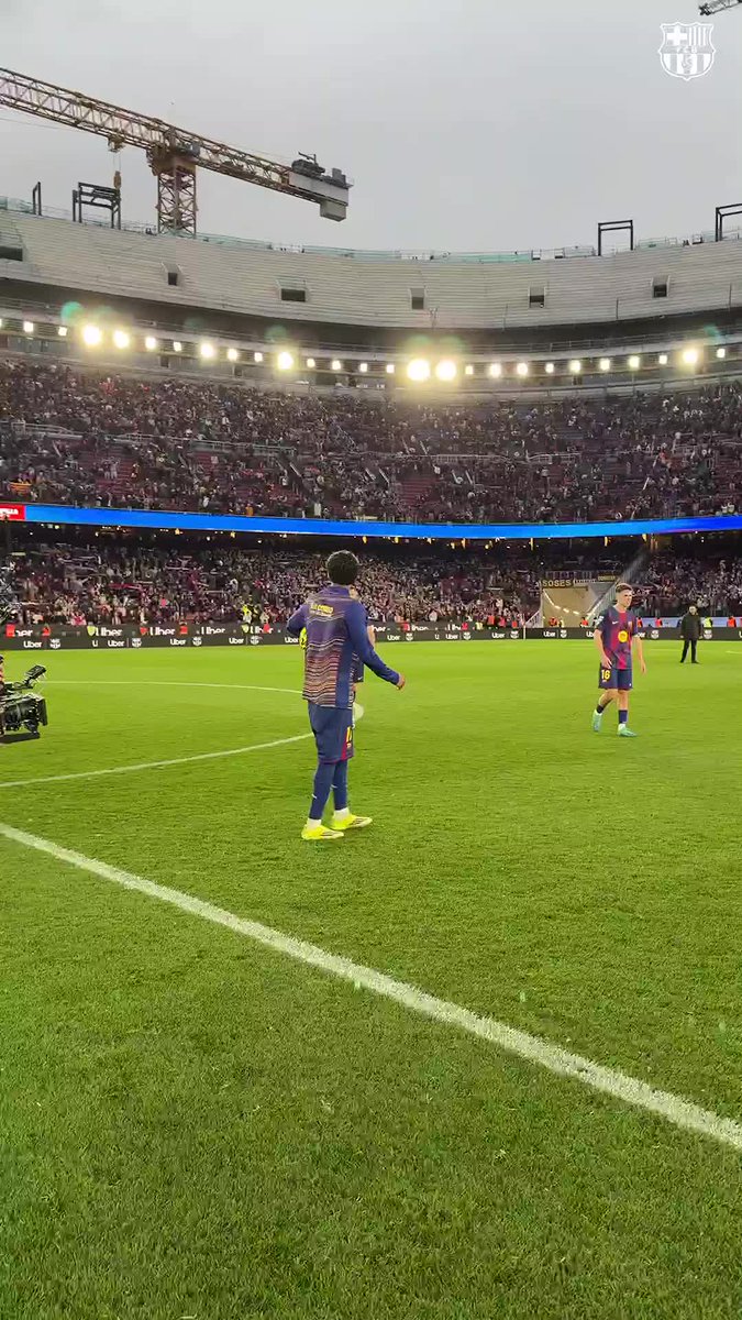 The Barça family is happy!