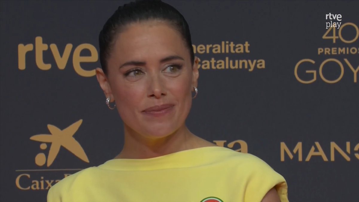 'estoy enamorada de una mujer, padre' 😮💨 #Goya2026