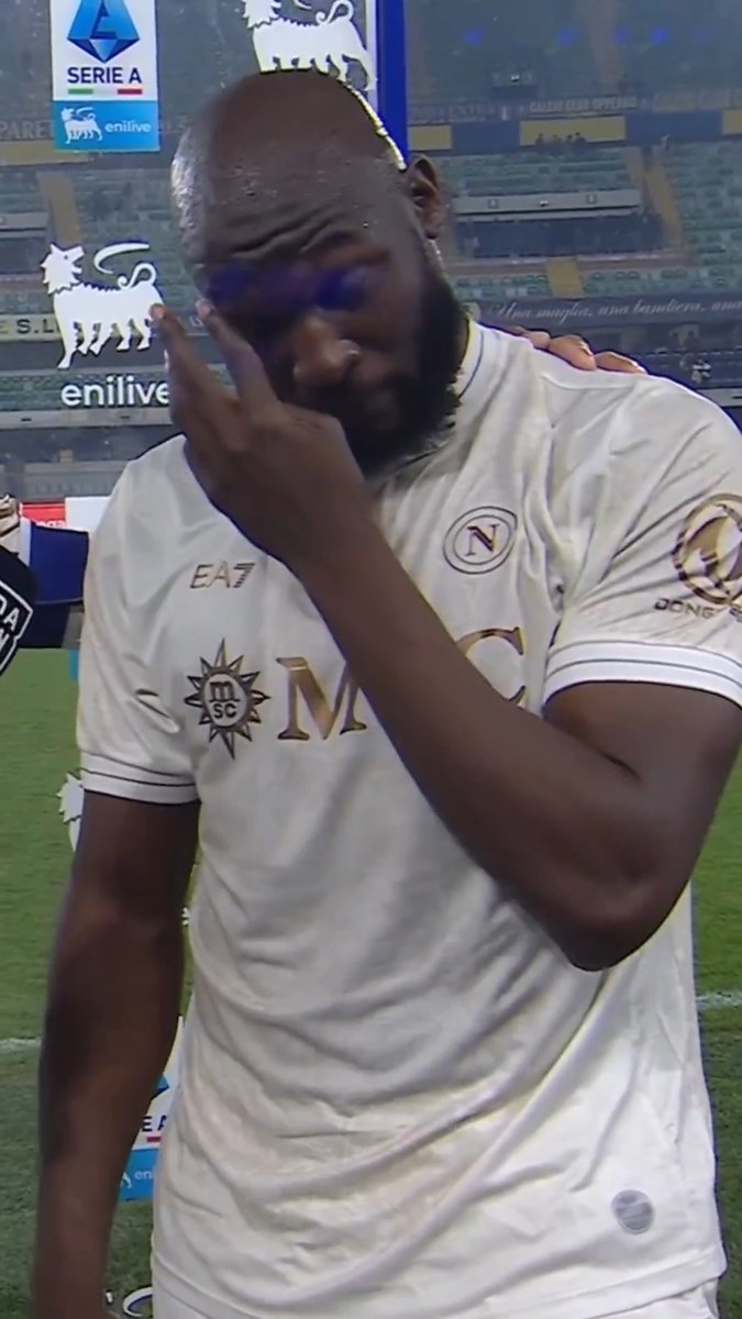 #Lukaku non trattiene l’emozione dopo #VeronaNapoli ❤️ #DAZN #SerieAEniLive