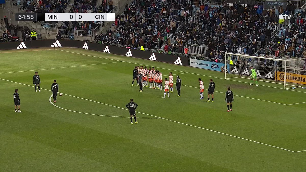 Kelvin Yeboah off the rebound! 💥 Minnesota United FC take the lead over Cincinnati. 📺 Apple TV: