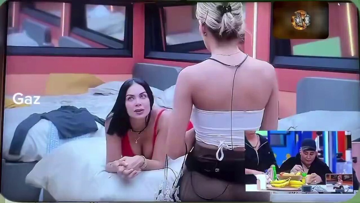 Oriana contándole a Laura G lo que opina de Celinee Santos 🤦🏻‍♂️😂 Mardita sea de risa JAJAJAJAJAJAJAJAJAA😂😂😂 #LCDLF6